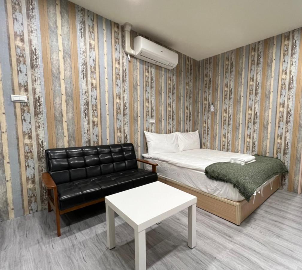 Reise Guesthouse 喜遊旅宿 ゲストハウス 旅マニア Ταϊνάν Εξωτερικό φωτογραφία